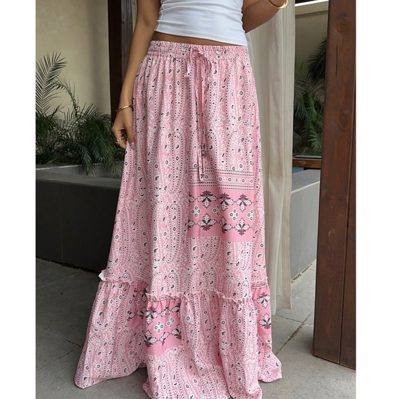 Boho Pink Floral Print Stretchy waist Ruffle Hem Maxi Skirt - Picture 5 of 5